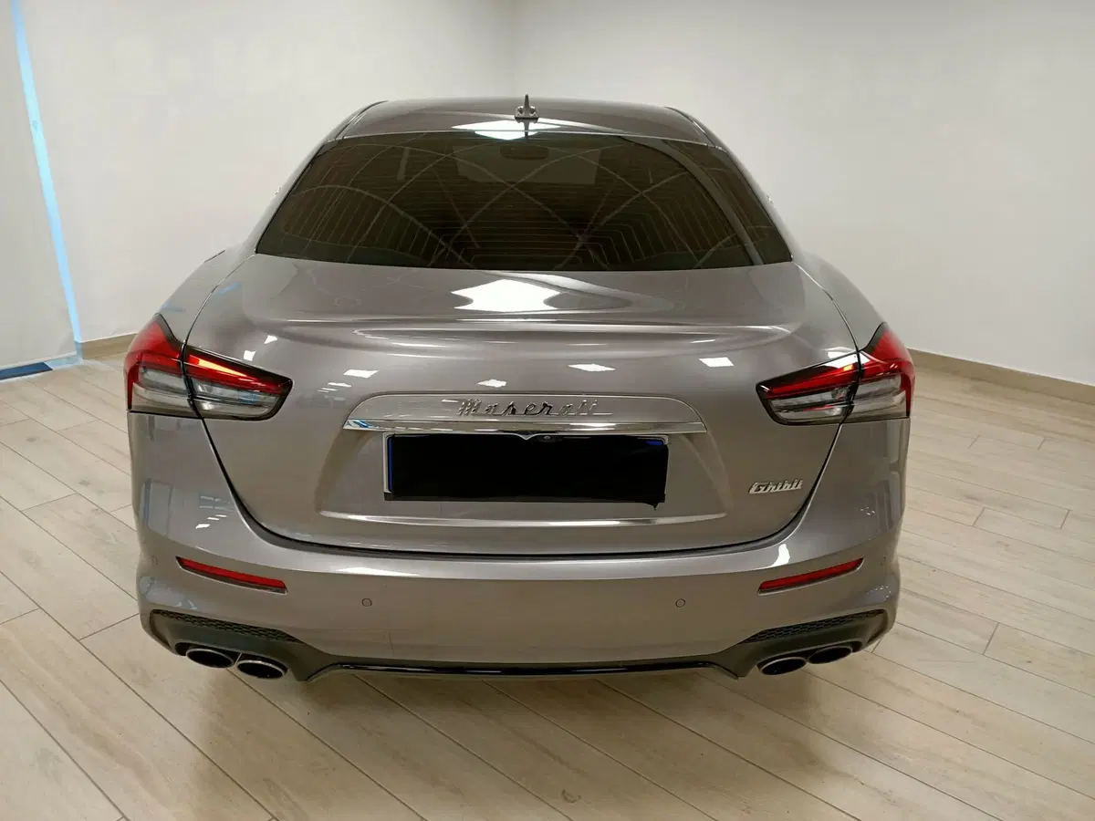 Maserati Ghibli usata a Torino (5)