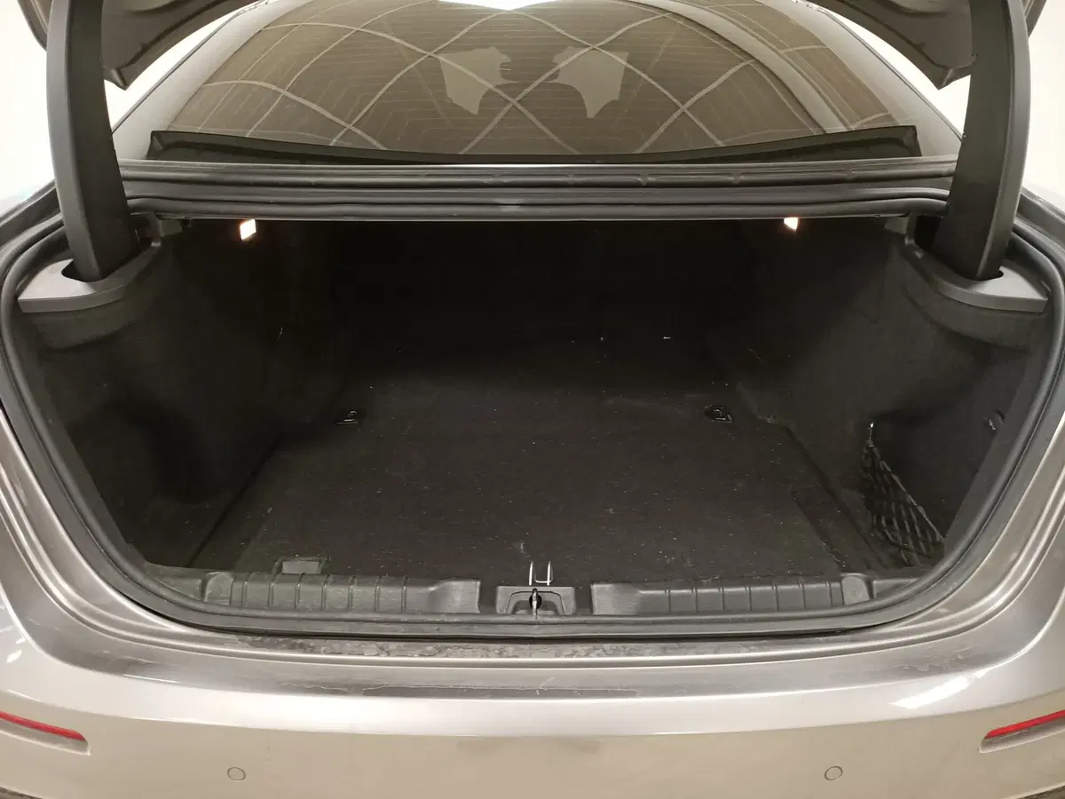 Maserati Ghibli usata a Torino (7)