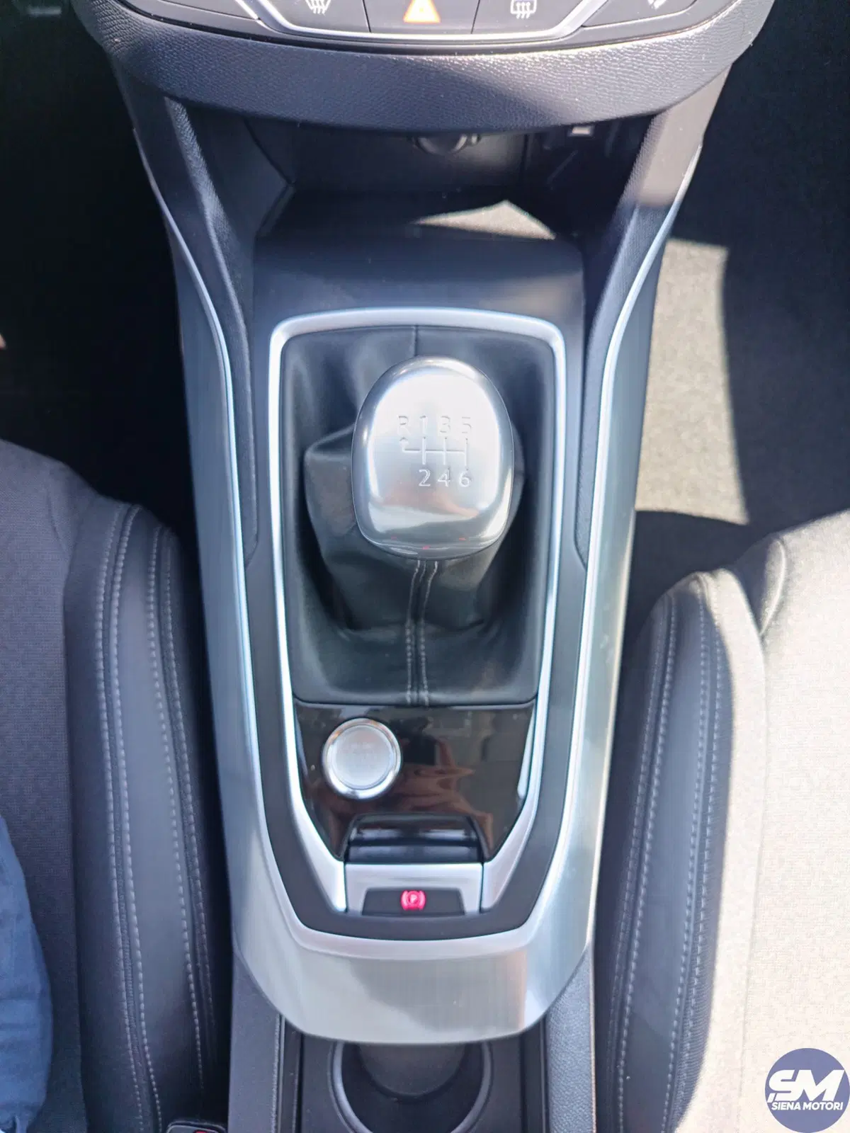 Peugeot 308 SW usata a Siena (14)