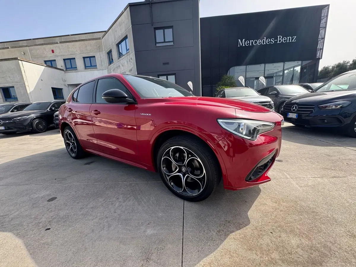 Alfa Romeo Stelvio usata a Messina (2)