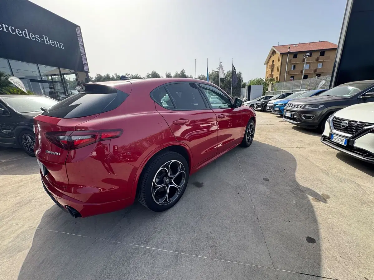 Alfa Romeo Stelvio usata a Messina (3)