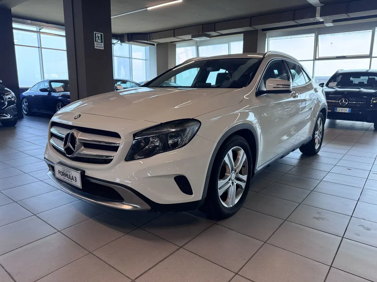 Mercedes-Benz GLA SUV usata a Messina