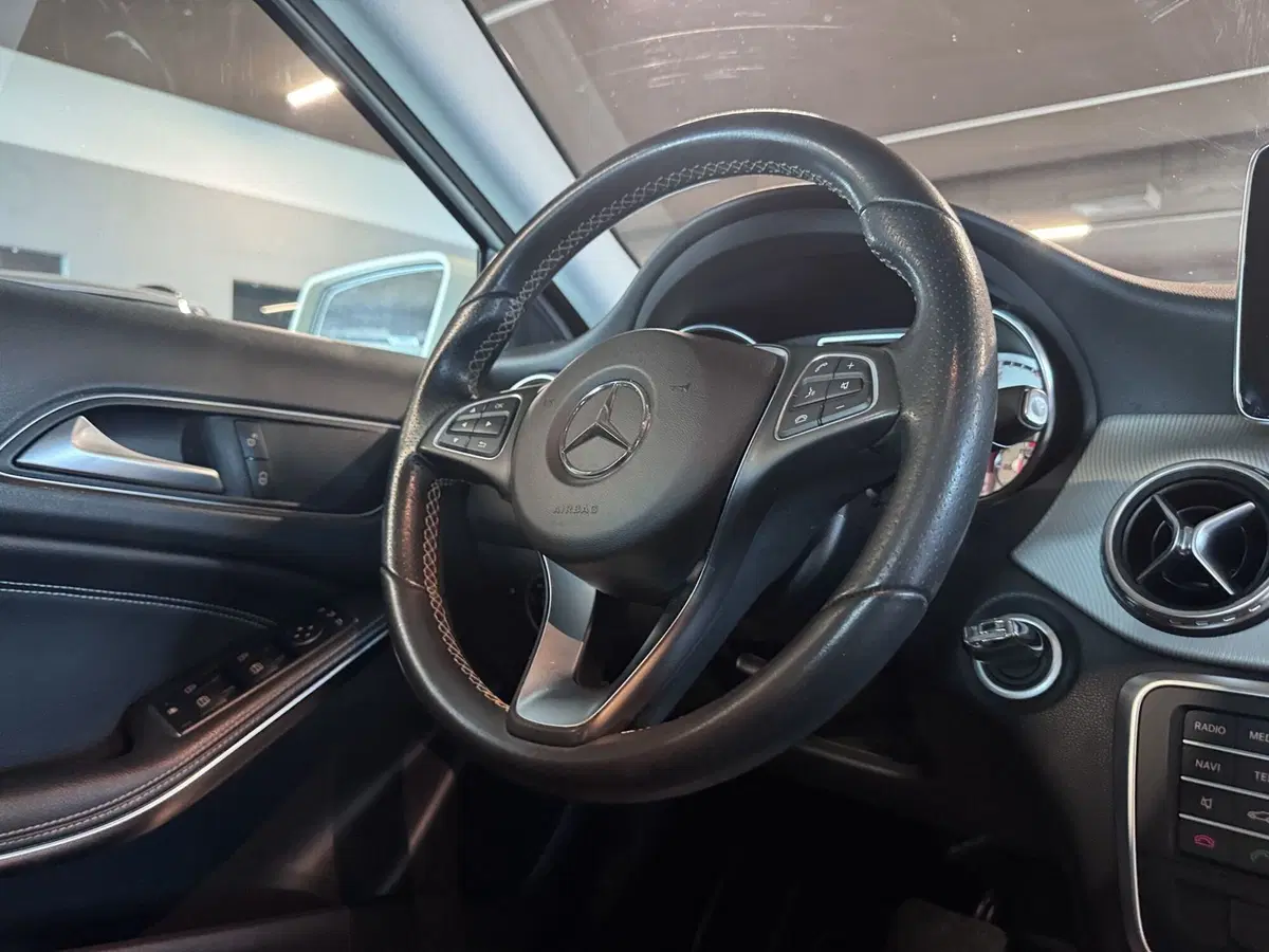Mercedes-Benz GLA SUV usata a Messina (14)