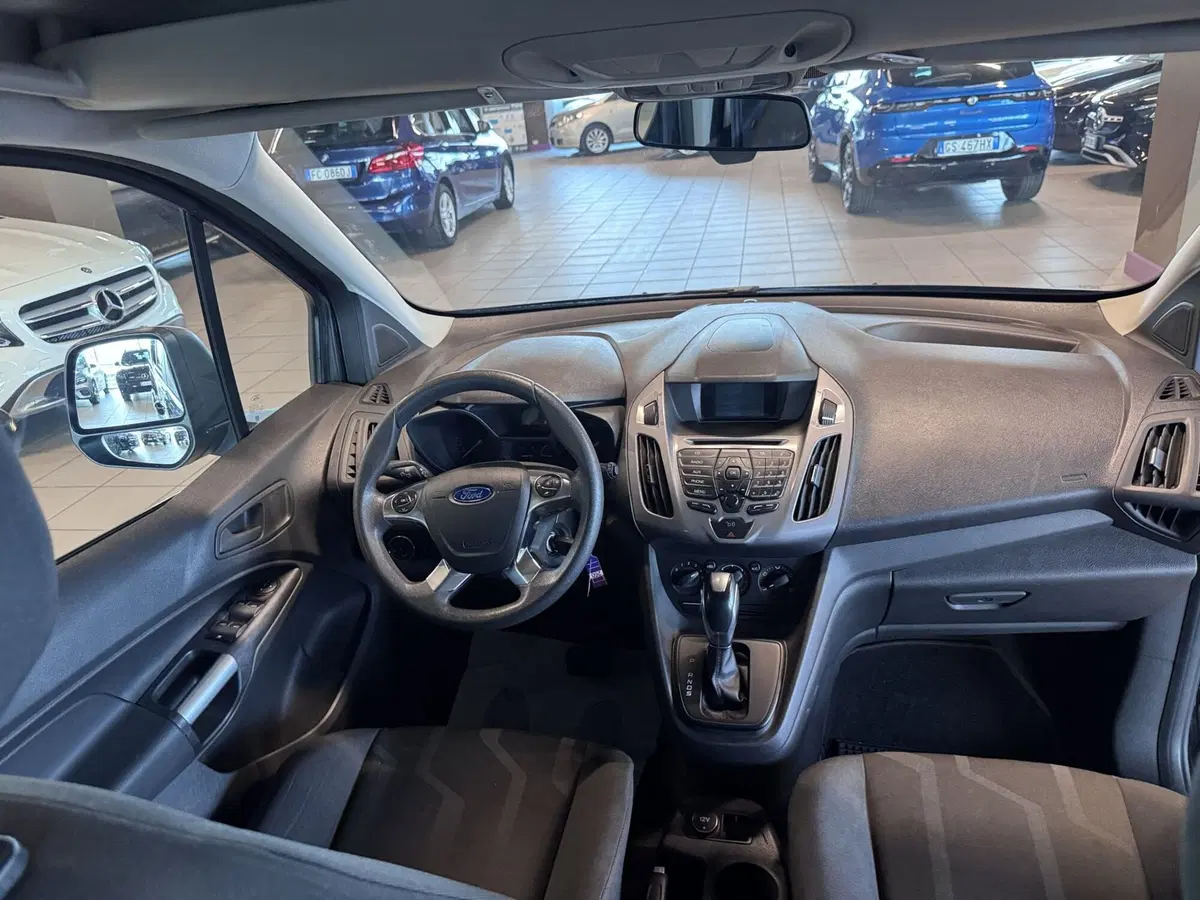 Ford Tourneo Connect usata a Messina (12)