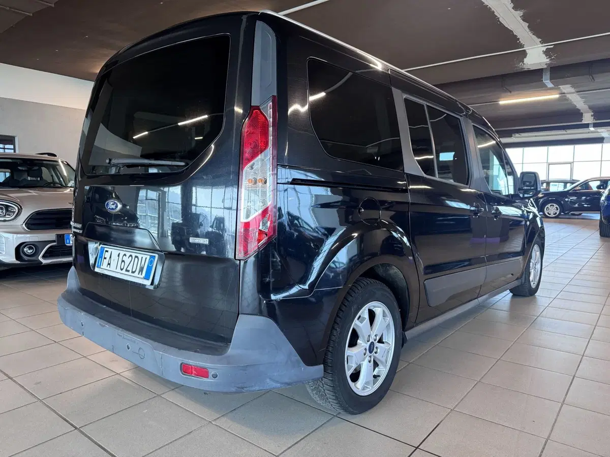 Ford Tourneo Connect usata a Messina (3)