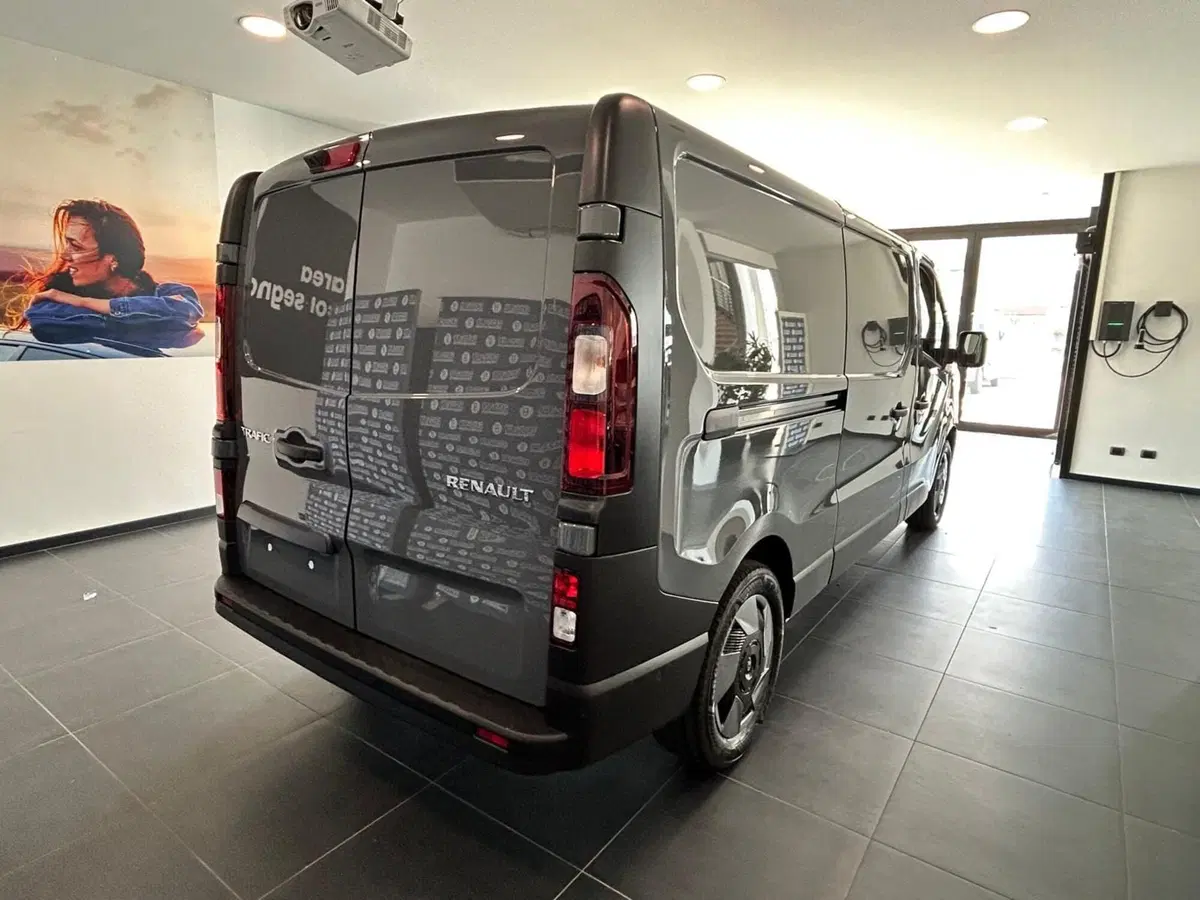 Renault Trafic Furgone nuova a Treviso (7)