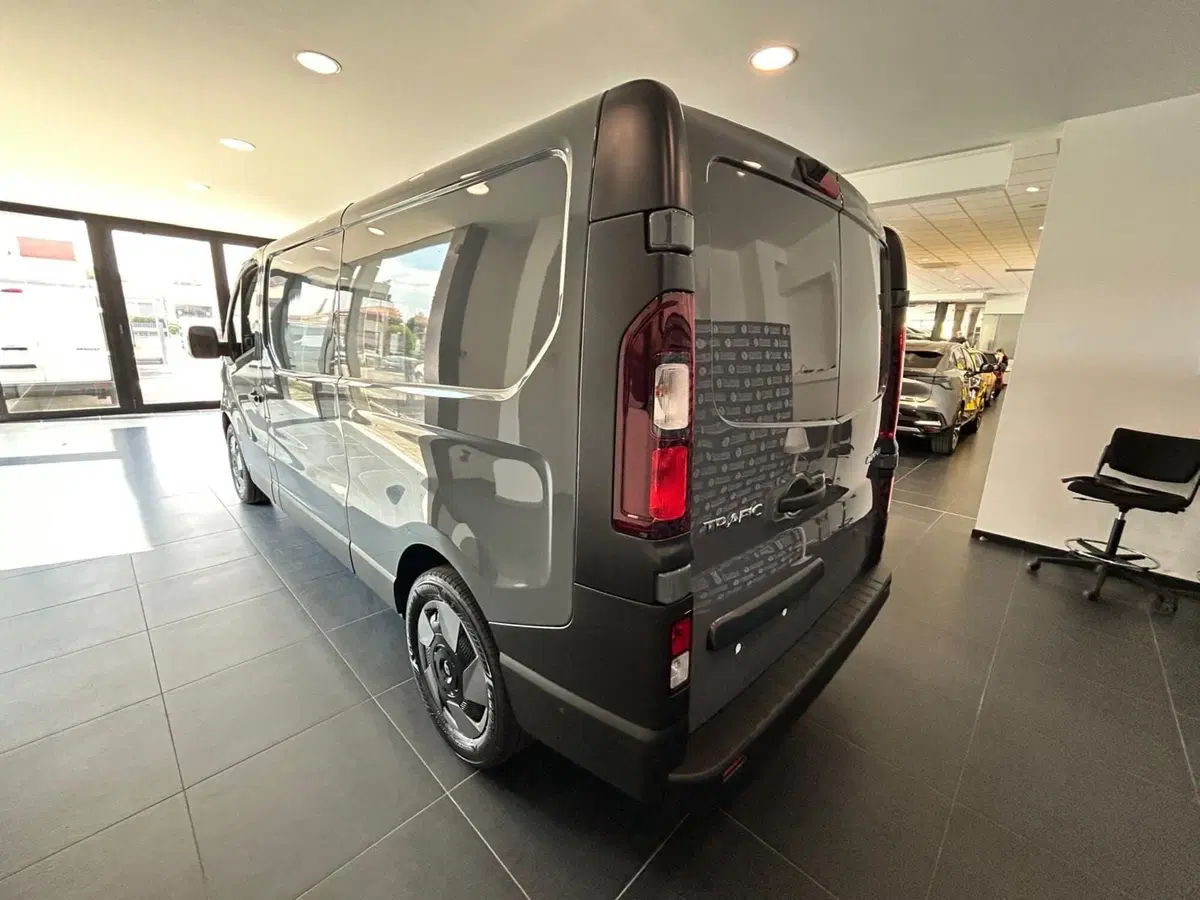 Renault Trafic Furgone nuova a Treviso (9)