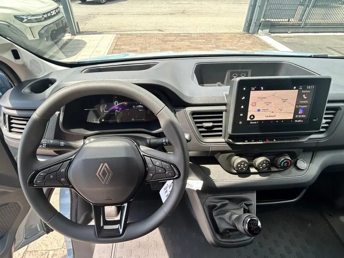 Renault Trafic Furgone nuova a Treviso (12)
