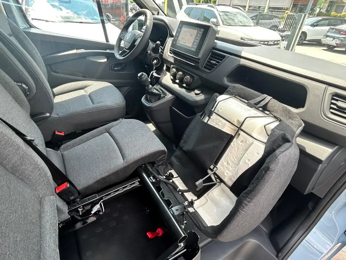 Renault Trafic Furgone nuova a Treviso (13)
