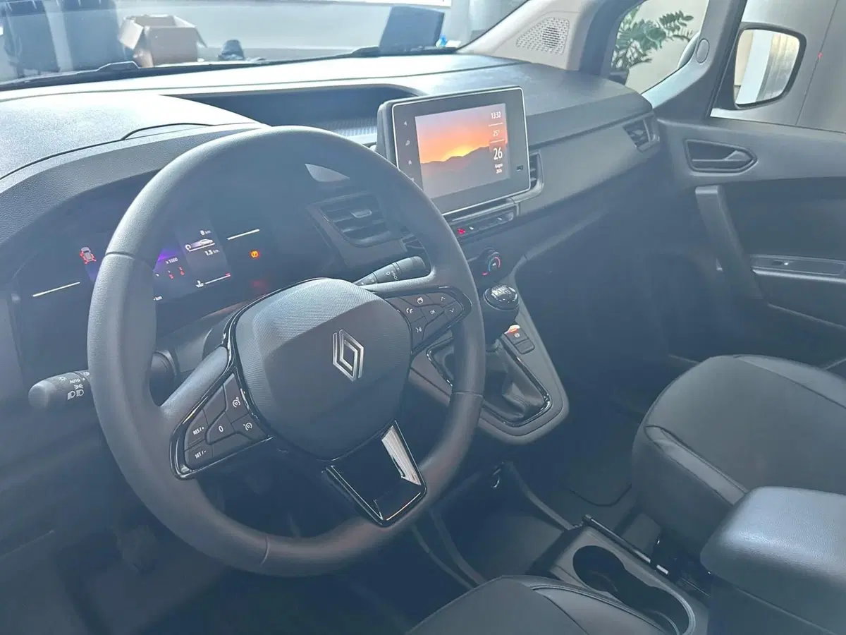 Renault Kangoo Furgone nuova a Treviso (8)