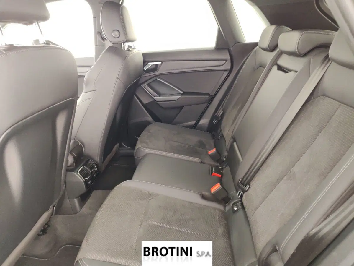 Audi Q3 Sportback usata a Massa-Carrara (10)