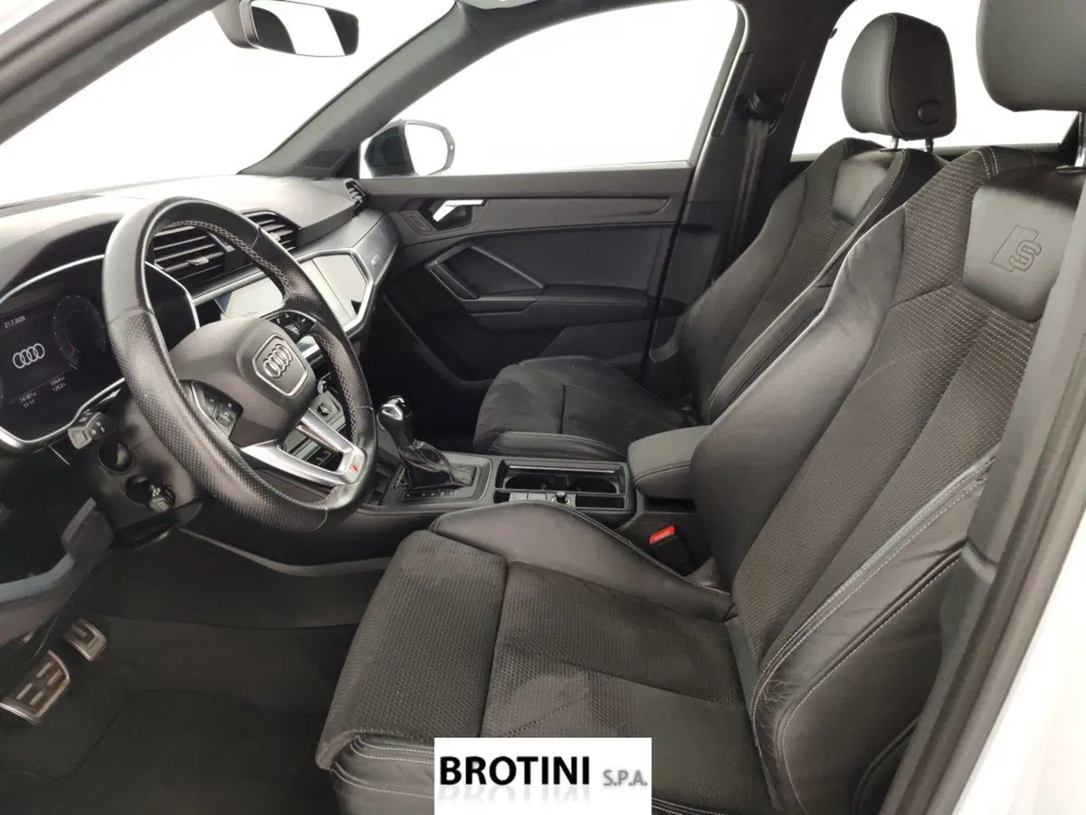Audi Q3 Sportback usata a Massa-Carrara (7)