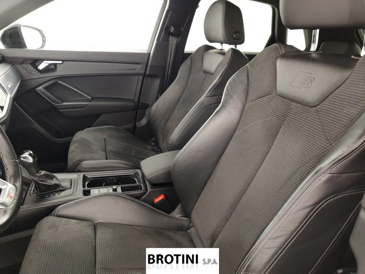 Audi Q3 Sportback usata a Massa-Carrara (9)