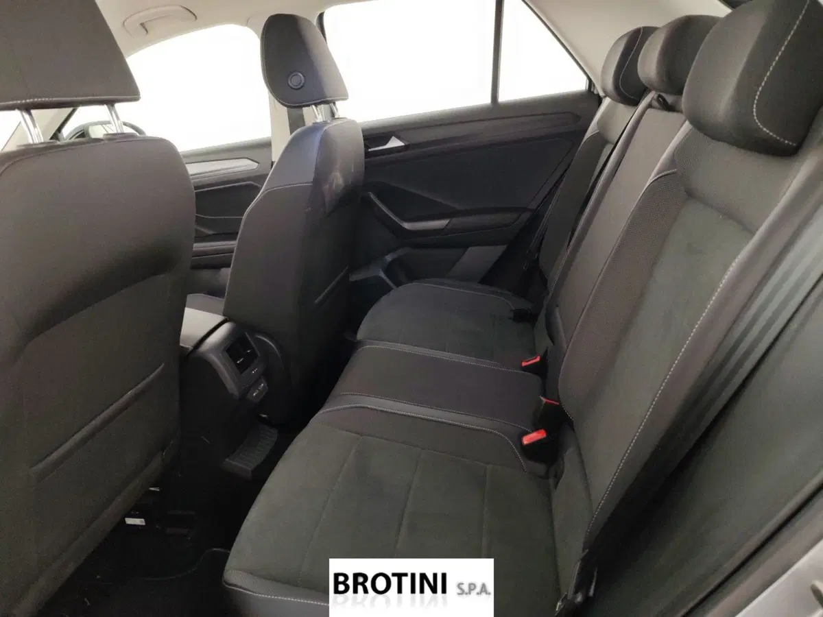 Volkswagen T-Roc usata a Massa-Carrara (10)