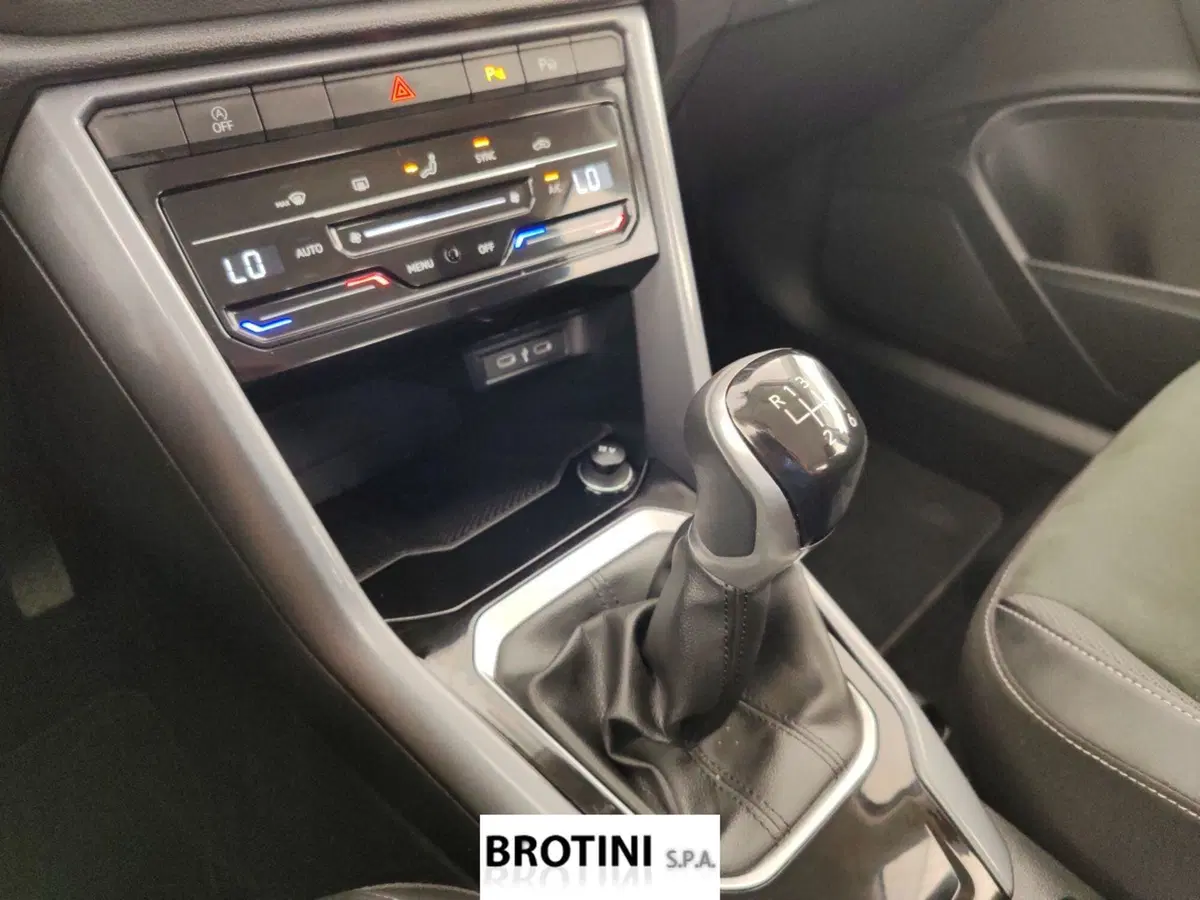 Volkswagen T-Roc usata a Massa-Carrara (11)