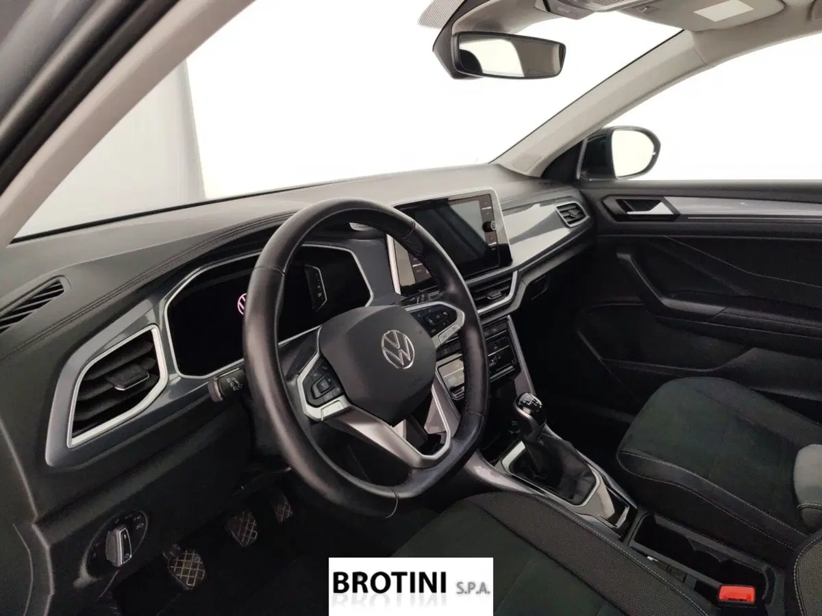 Volkswagen T-Roc usata a Massa-Carrara (8)