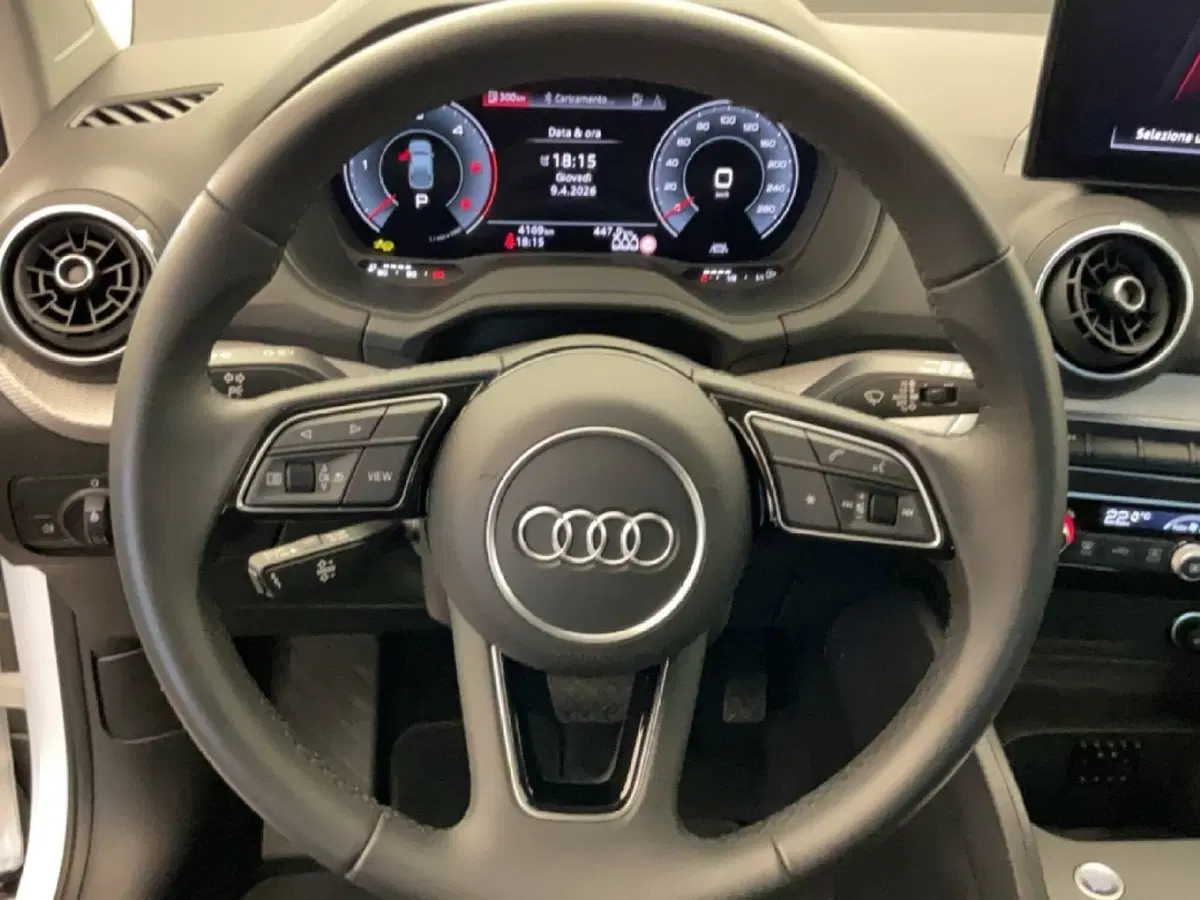 Audi Q2 usata a Napoli (9)