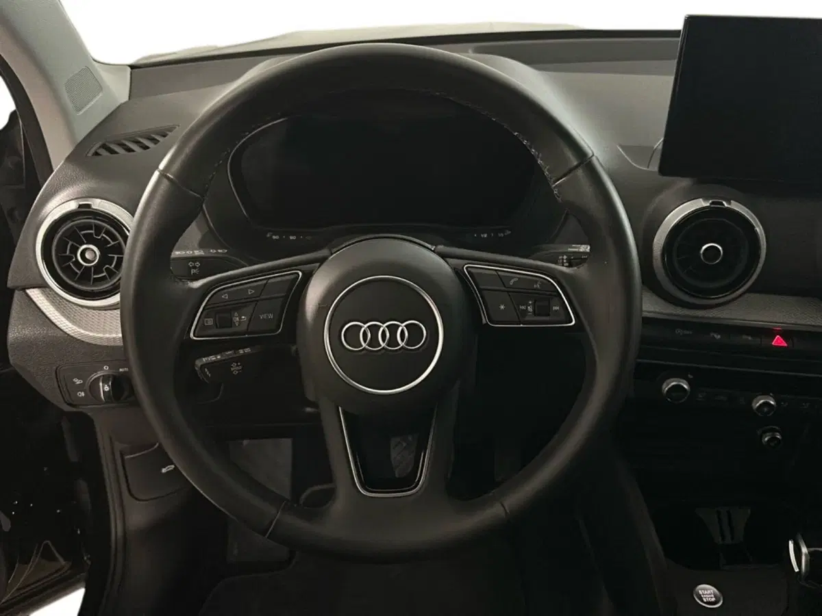 Audi Q2 usata a Napoli (11)