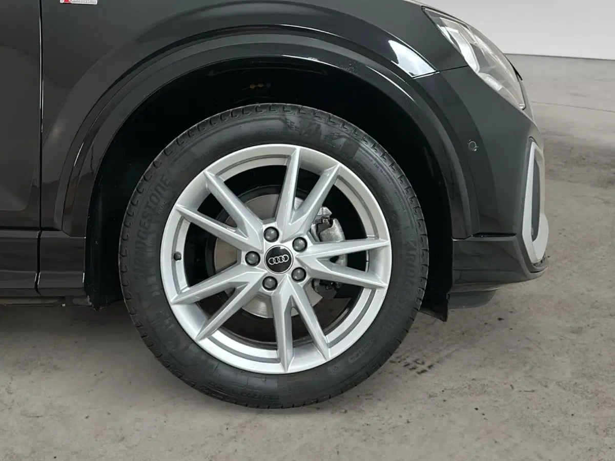 Audi Q2 usata a Napoli (19)