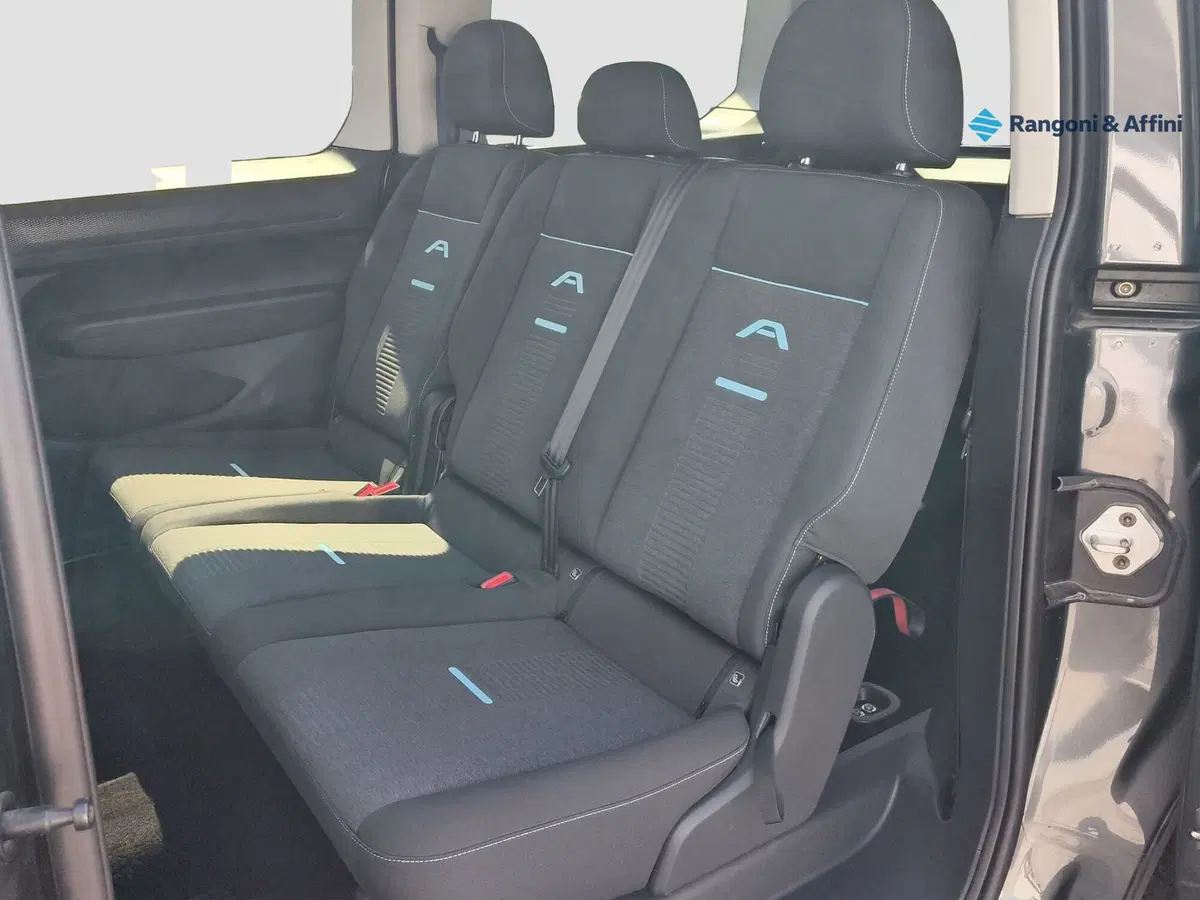 Ford Tourneo Connect usata a Brescia (11)