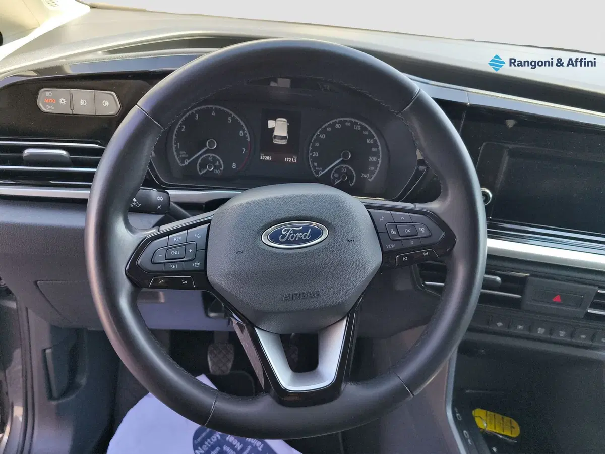 Ford Tourneo Connect usata a Brescia (9)