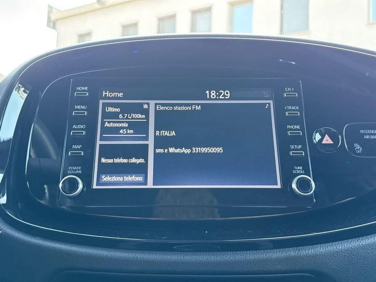 Toyota Aygo X usata a Palermo (18)