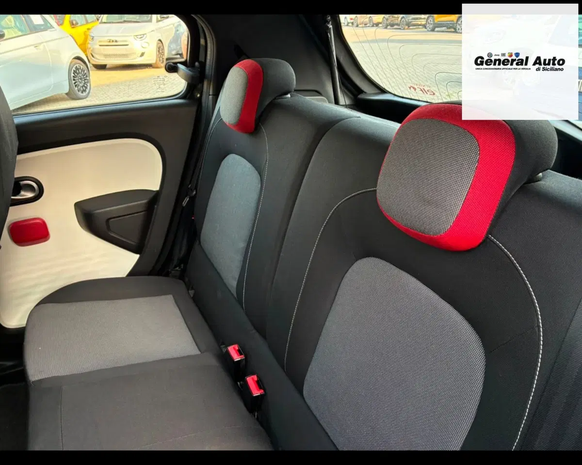 Renault Twingo usata a Lucca (14)