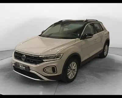 Volkswagen T-Roc 2.0 tdi Style 4motion 150cv dsg del 2022 usata a Teverola