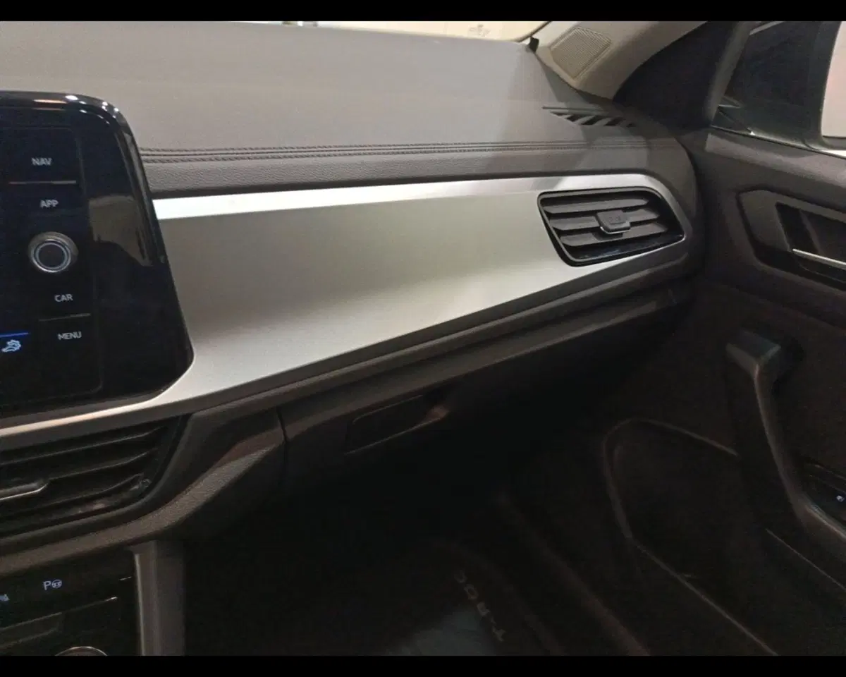Volkswagen T-Roc usata a Caserta (20)