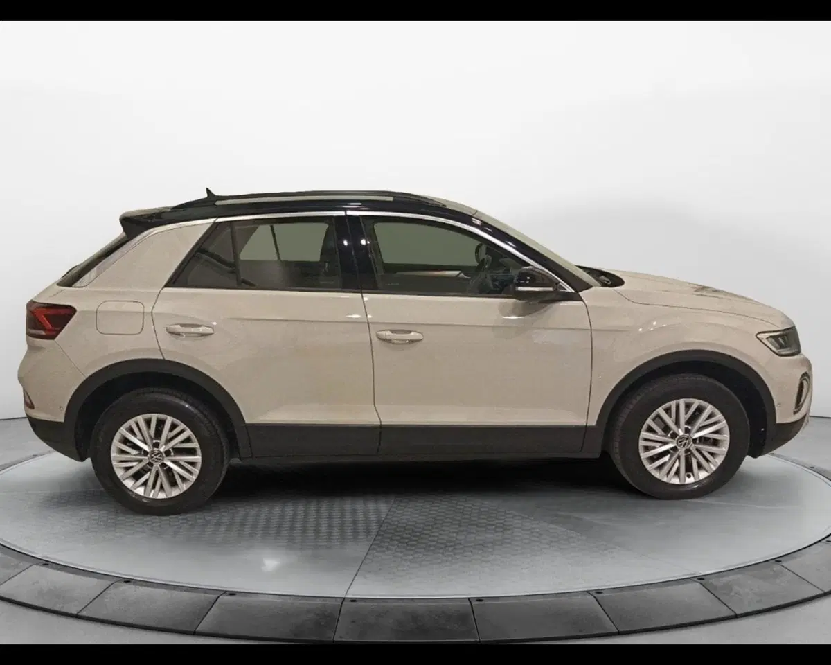 Volkswagen T-Roc usata a Caserta (4)
