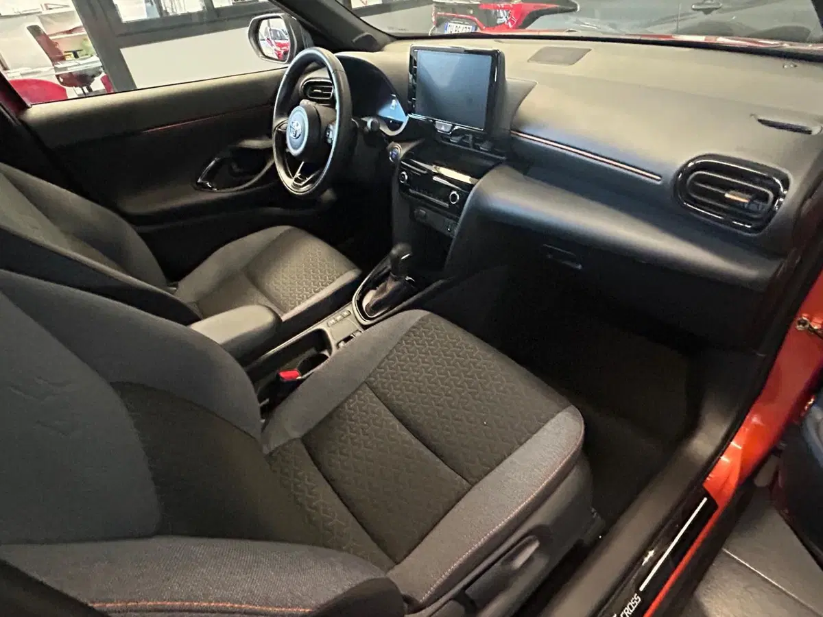 Toyota Yaris Cross usata a Bergamo (8)