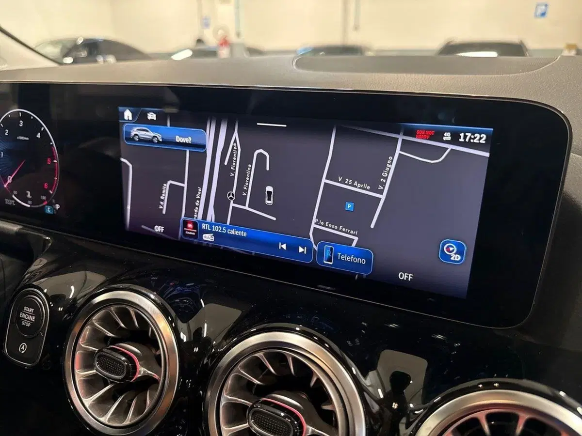 Mercedes-Benz GLA SUV usata a Prato (12)