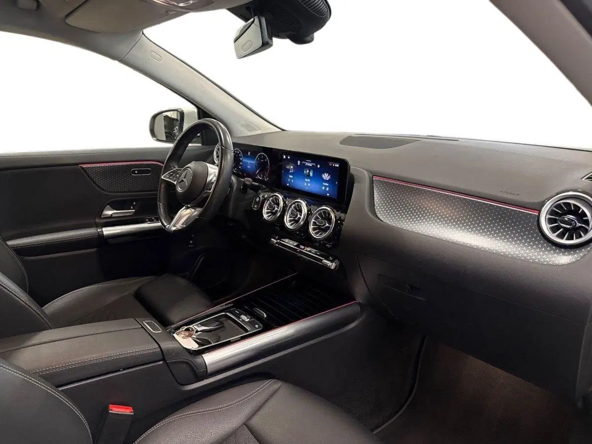 Mercedes-Benz GLA SUV usata a Prato (15)