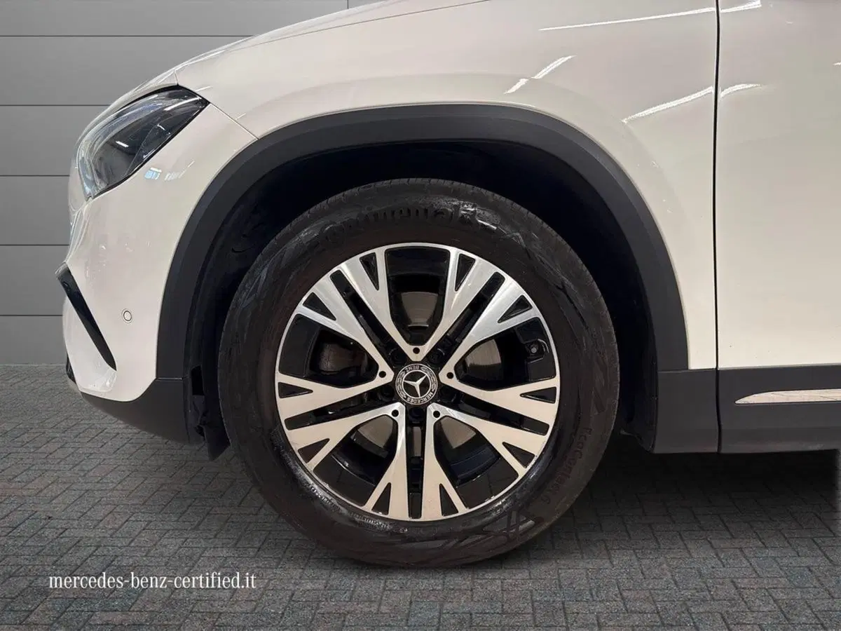 Mercedes-Benz GLA SUV usata a Prato (17)