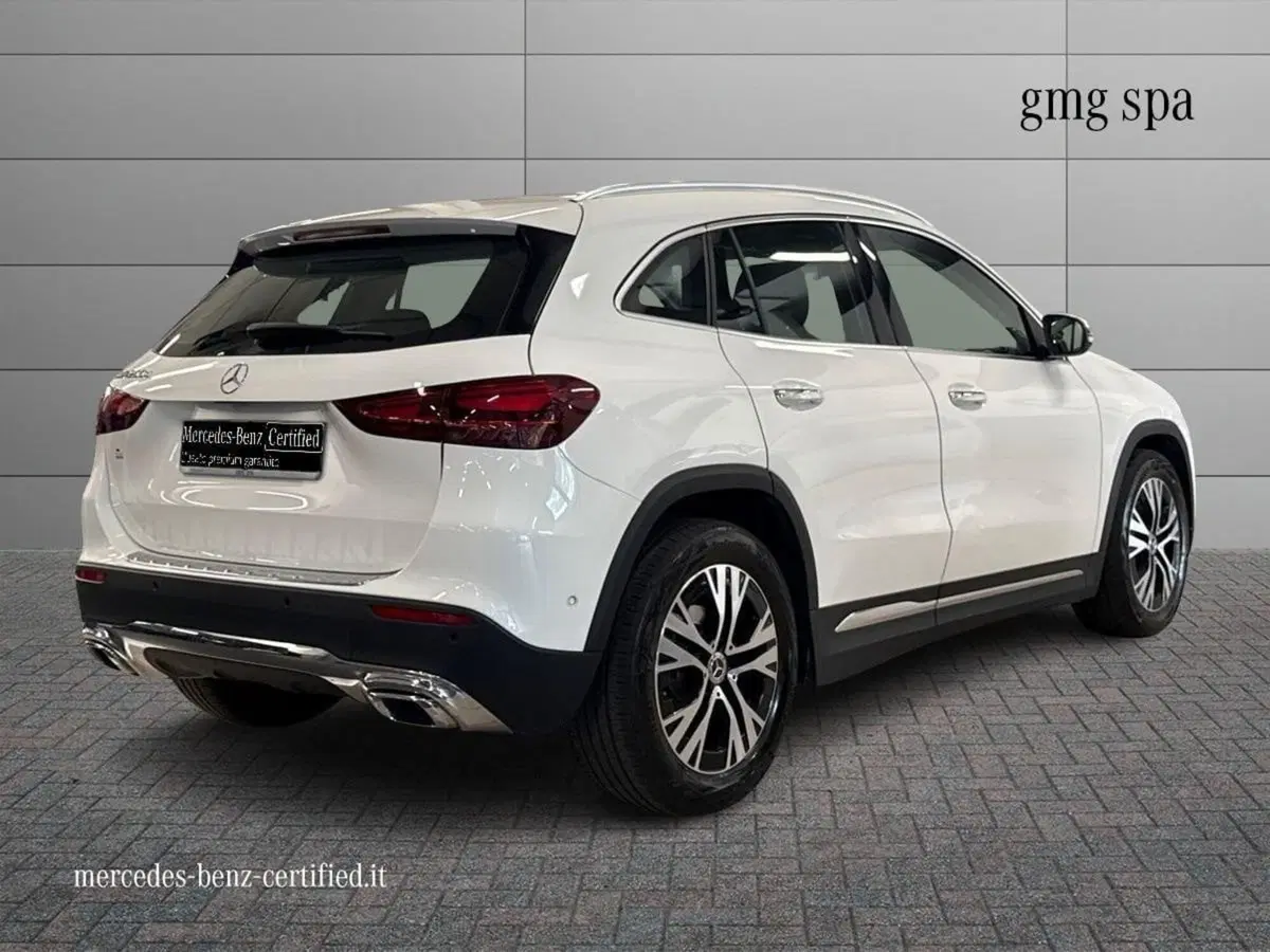 Mercedes-Benz GLA SUV usata a Prato (2)