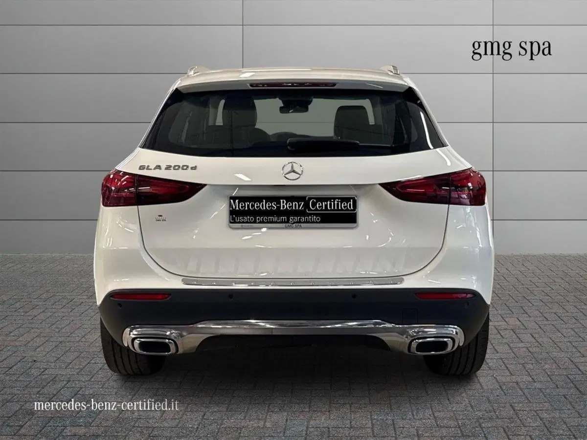 Mercedes-Benz GLA SUV usata a Prato (4)