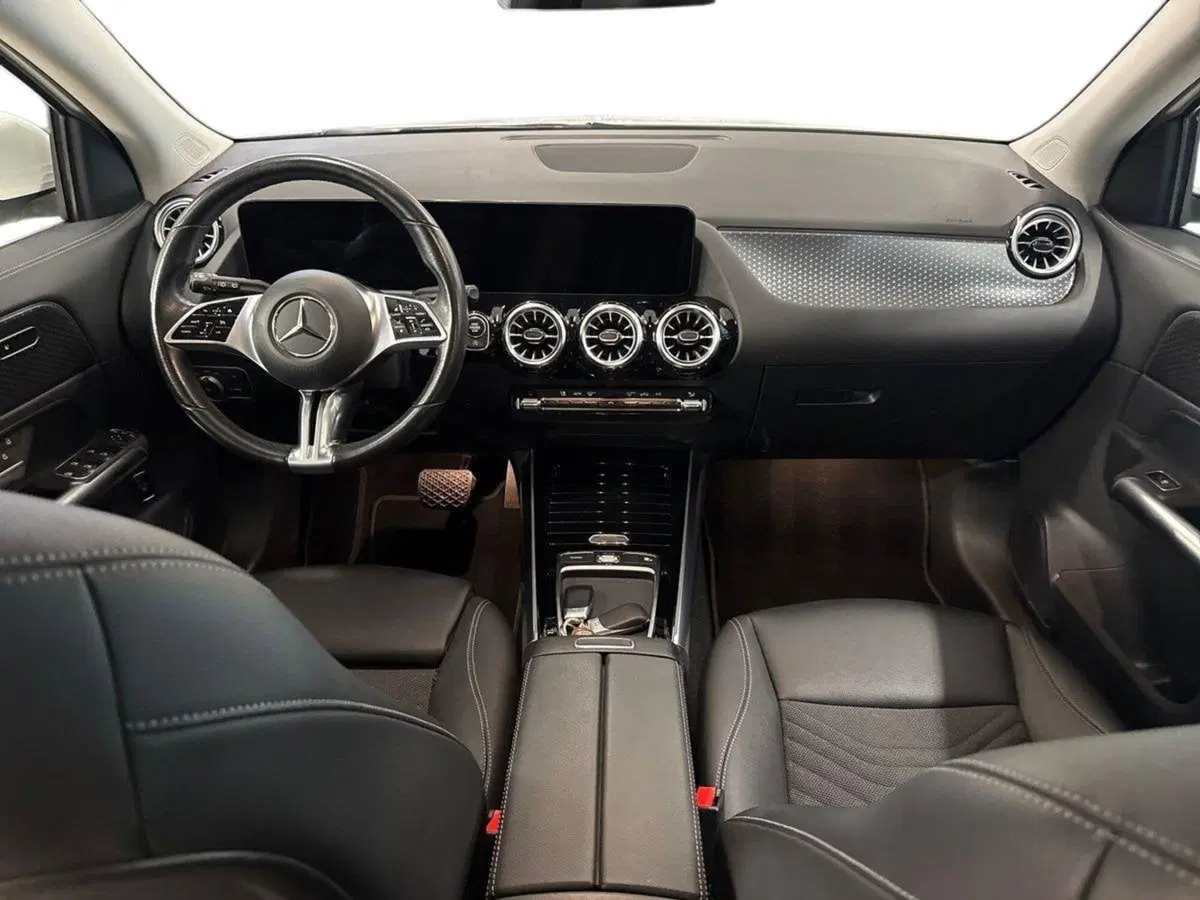Mercedes-Benz GLA SUV usata a Prato (9)