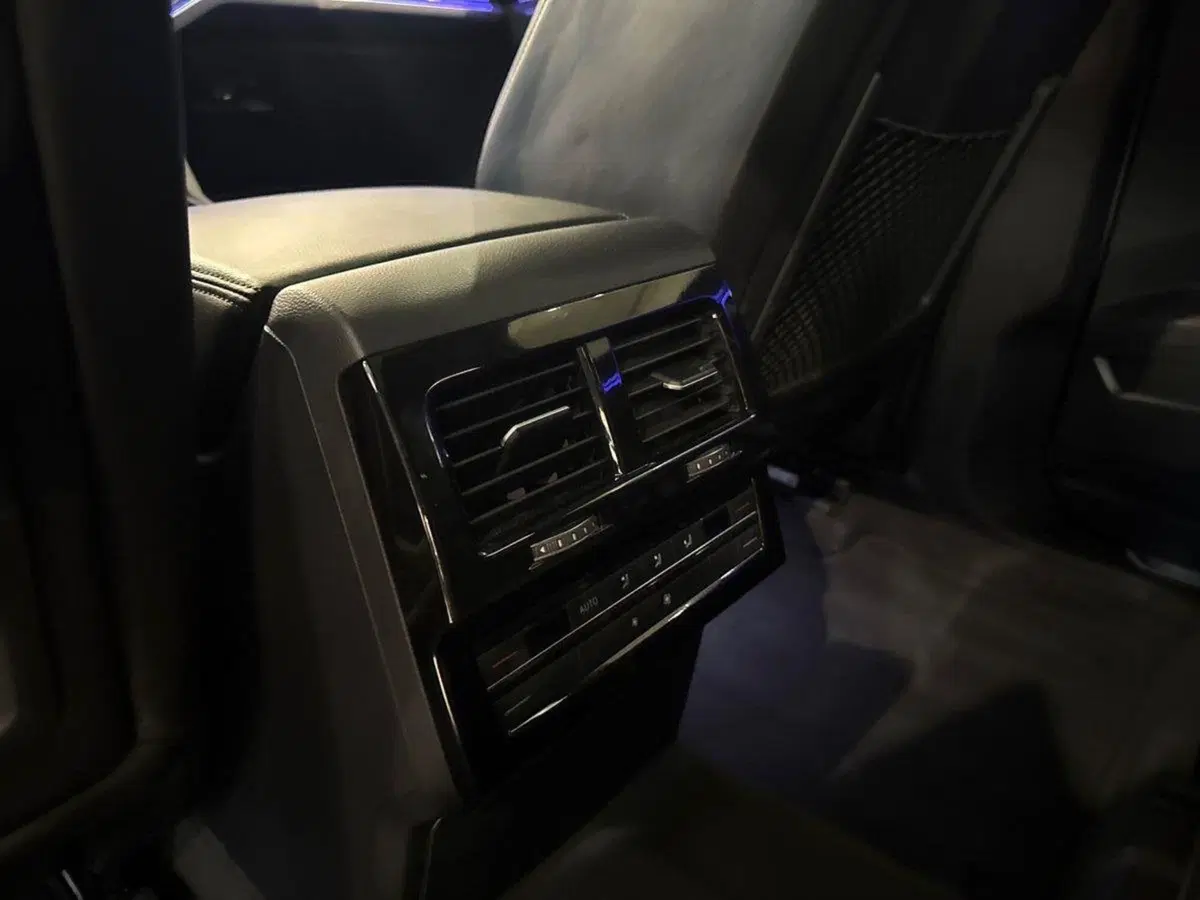 Volkswagen Touareg usata a Prato (16)