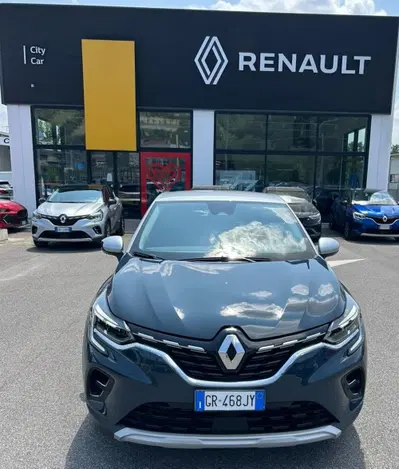 Renault Captur Plug-in Hybrid E-Tech 160 CV Techno del 2023 usata a Guidonia Montecelio