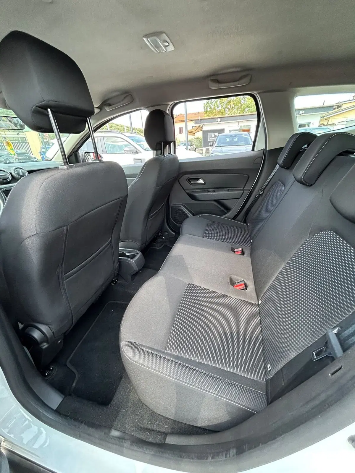 Dacia Duster usata a Roma (6)
