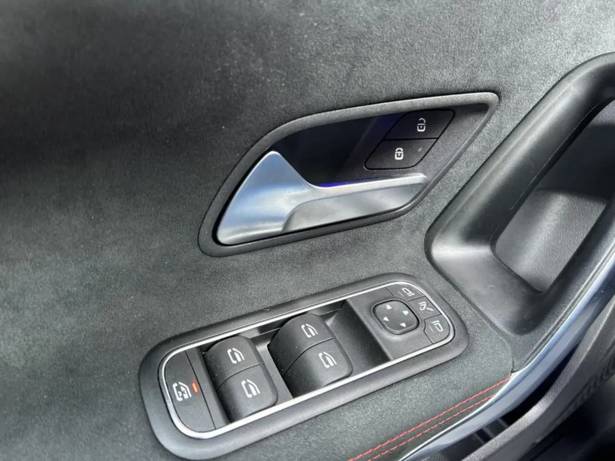 Mercedes-Benz Classe A usata a Cuneo (20)