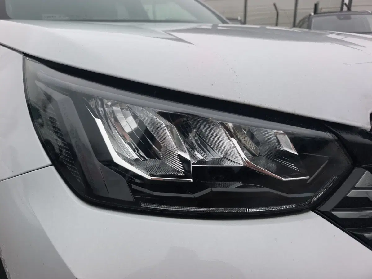 Peugeot 2008 usata a Frosinone (9)