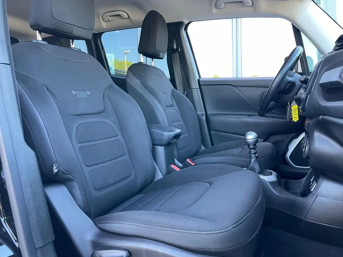 Jeep Renegade usata a Ancona (14)