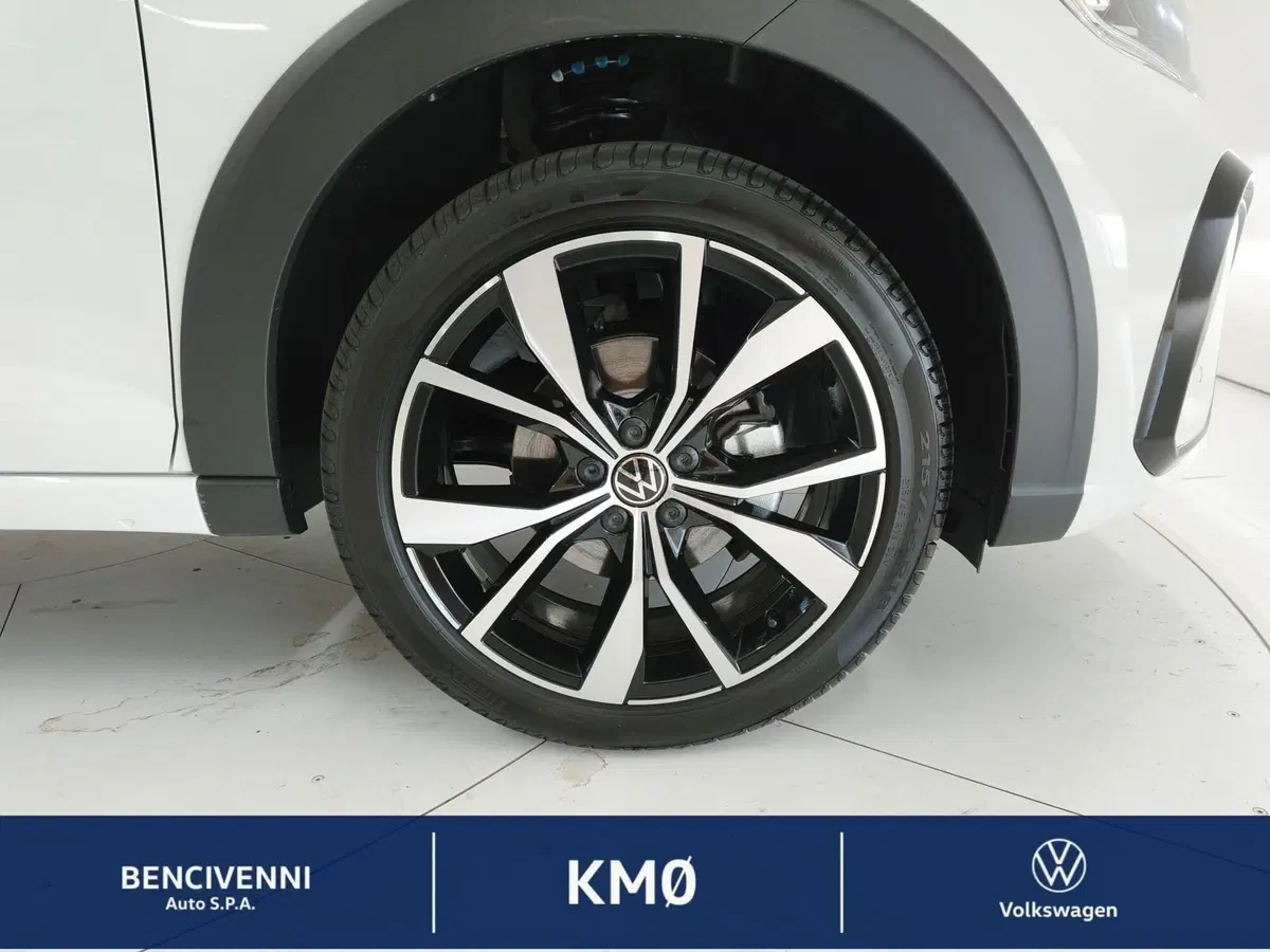 Volkswagen Taigo nuova a Reggio Calabria (7)