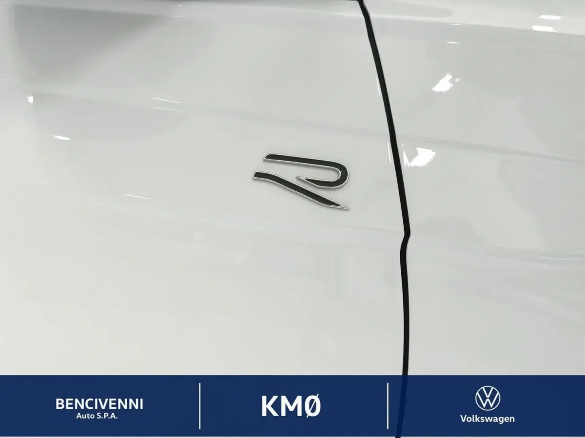 Volkswagen Taigo nuova a Reggio Calabria (8)