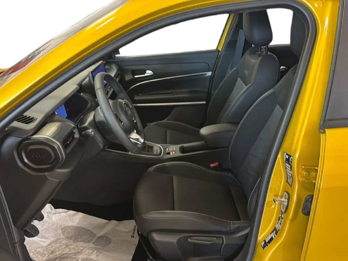 Jeep Avenger usata a Arezzo (13)