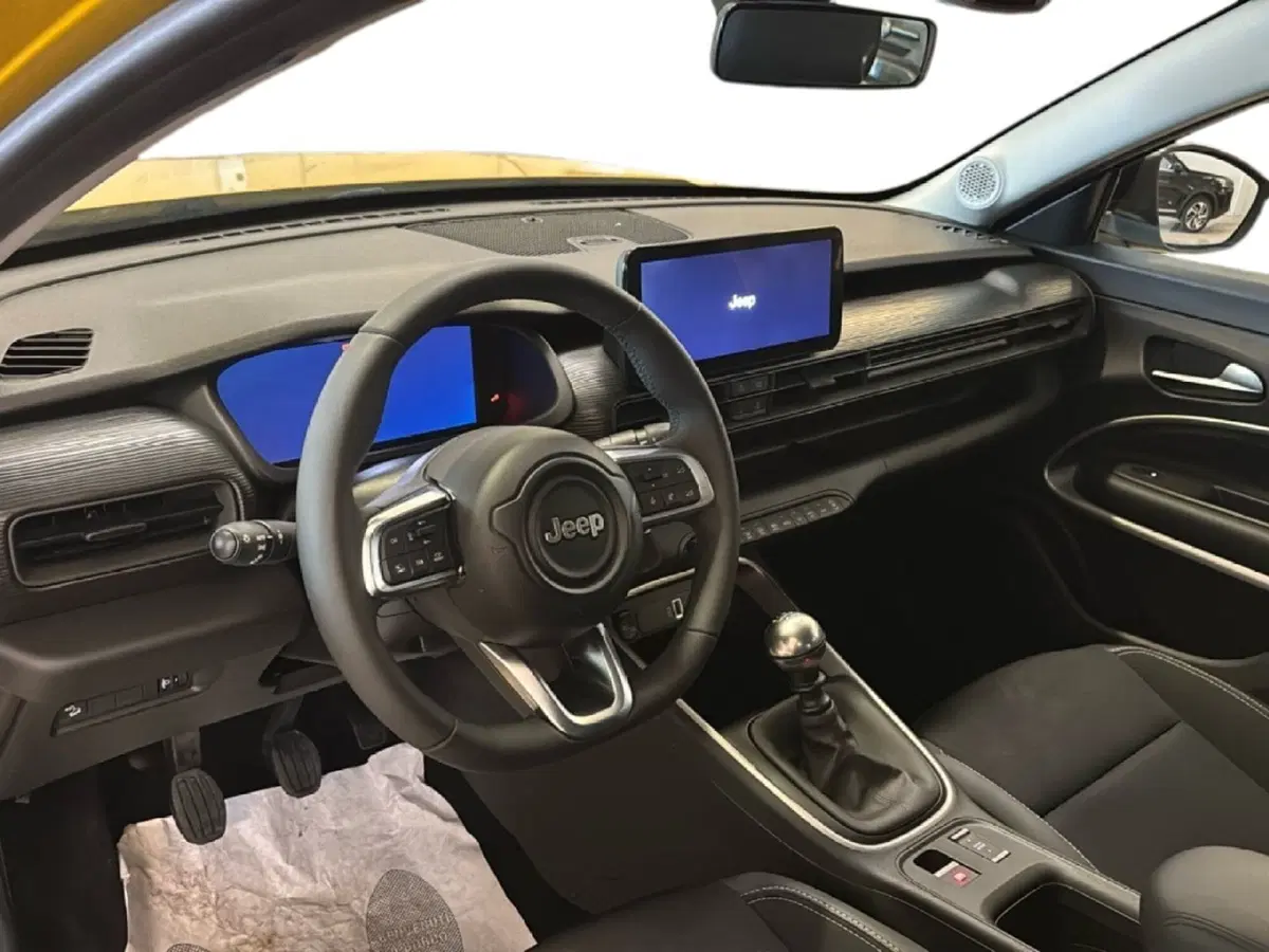 Jeep Avenger usata a Arezzo (14)