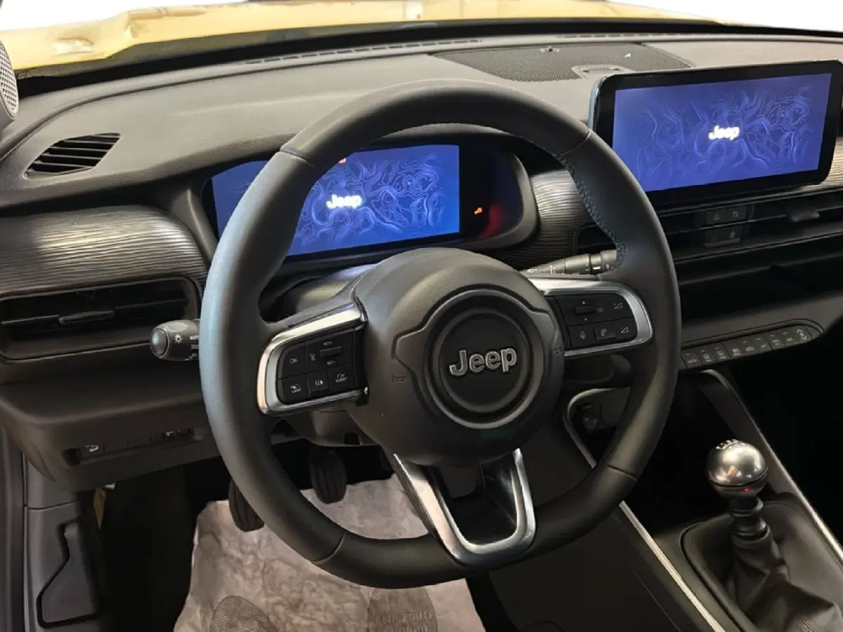 Jeep Avenger usata a Arezzo (16)