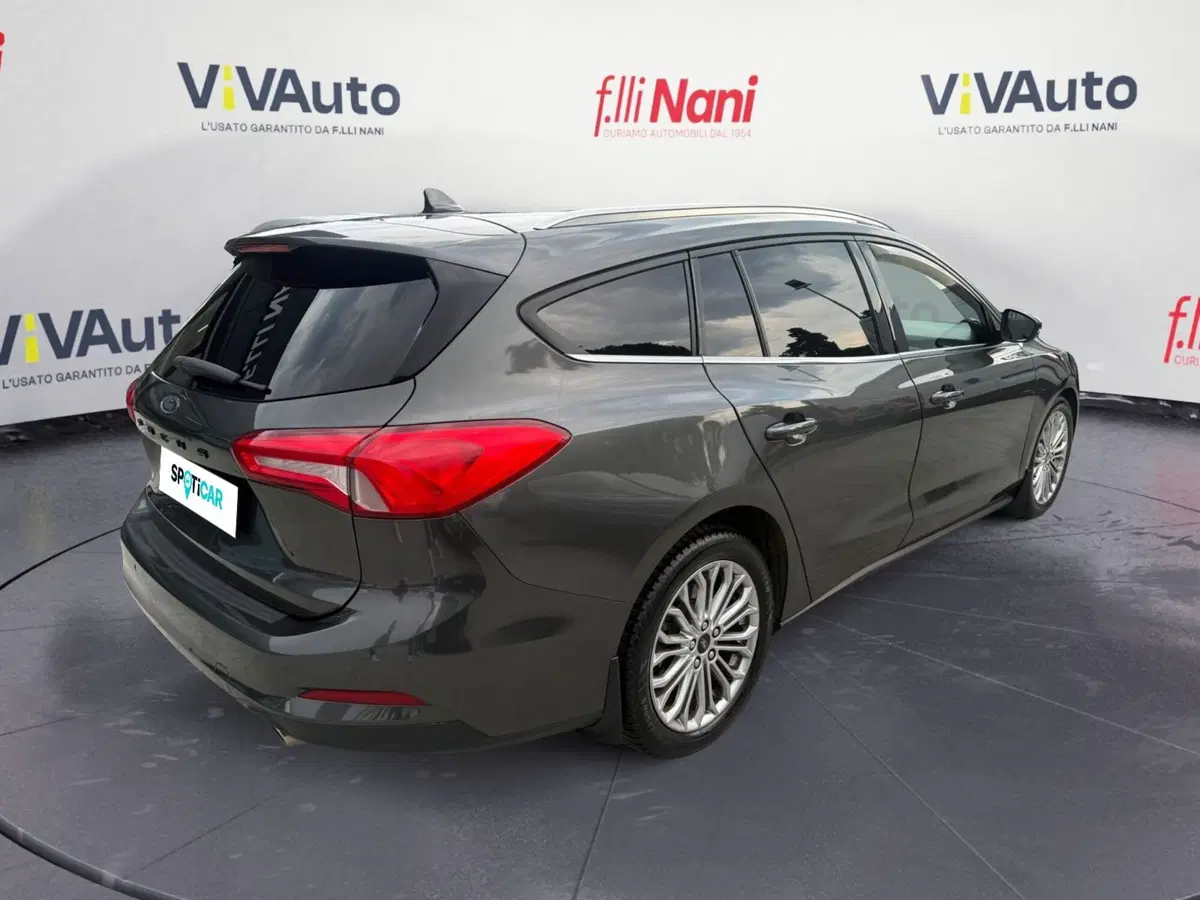Ford Focus Station Wagon usata a Massa-Carrara (2)
