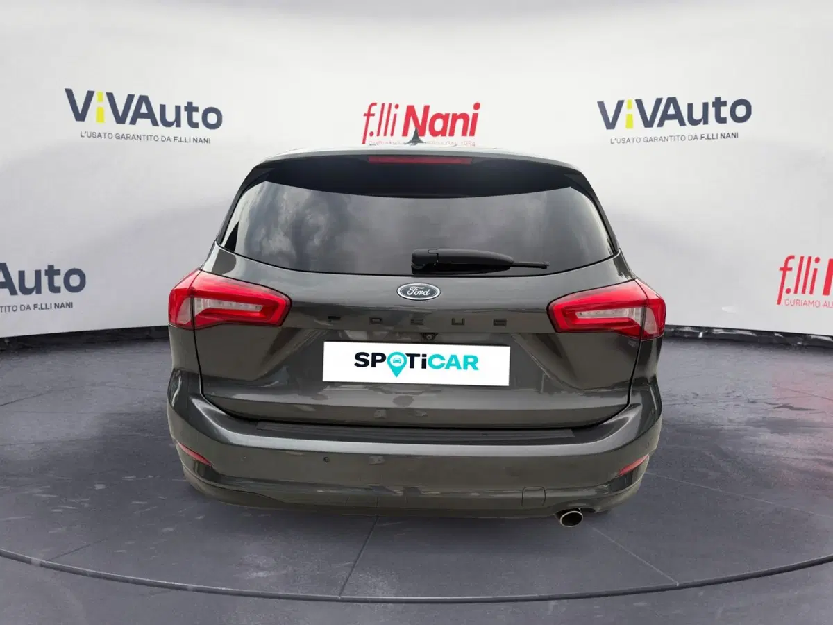 Ford Focus Station Wagon usata a Massa-Carrara (4)